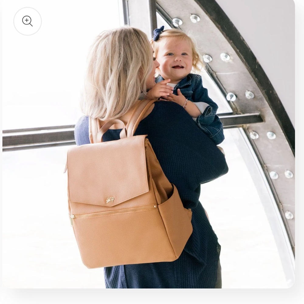 Freshly Picked classic diaper bag II in color butterscotch - Picture 2 of 11
